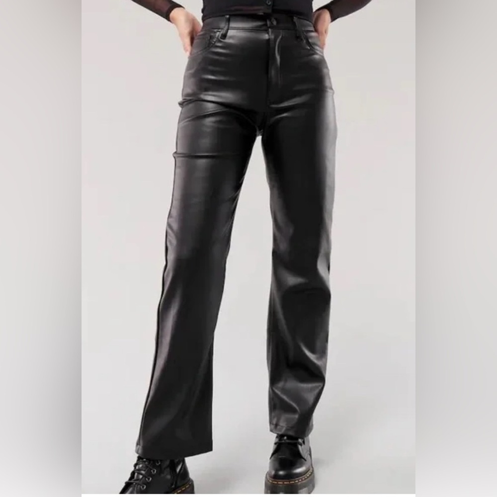 Hollister High Rise Black Faux Leather Pants 25